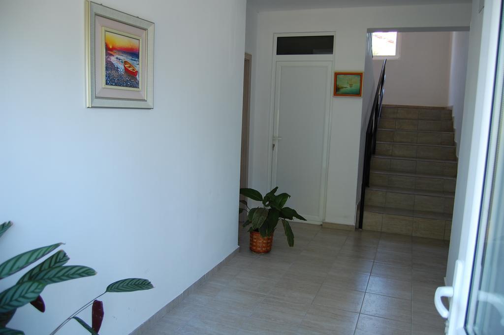 Apartments Ivelin Lozenets Bagian luar foto