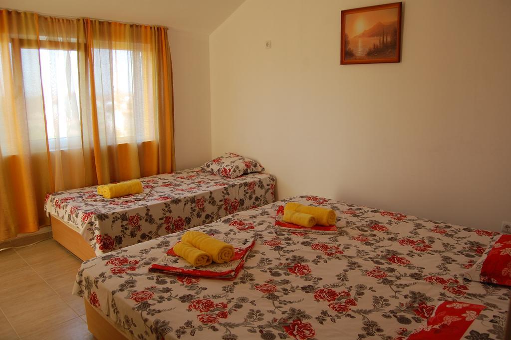 Apartments Ivelin Lozenets Bagian luar foto