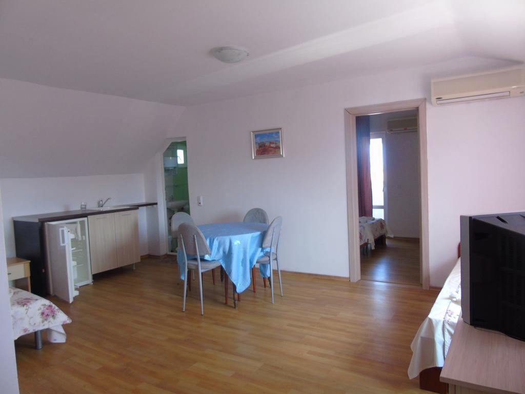 Apartments Ivelin Lozenets Bagian luar foto